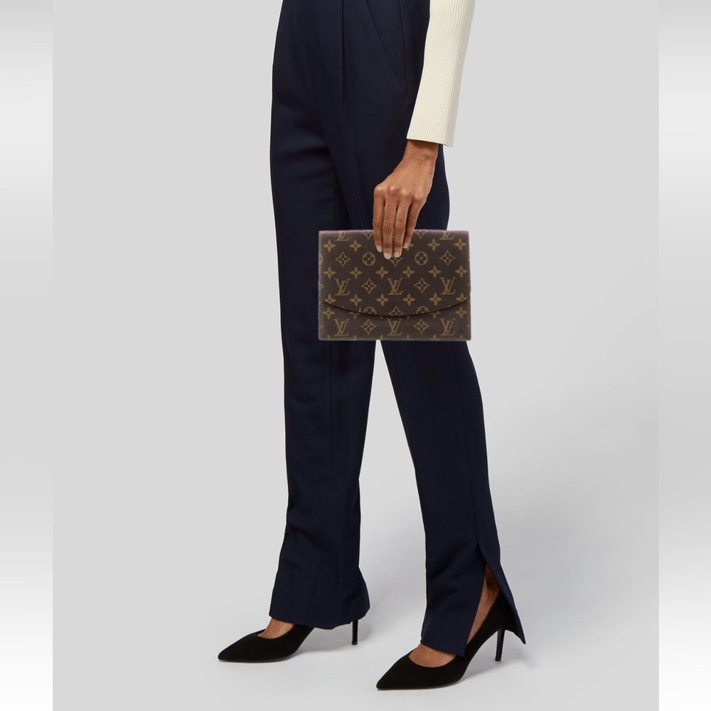 Louis Vuitton Rabat 23 Clutch-EUC - Picture 4 of 14